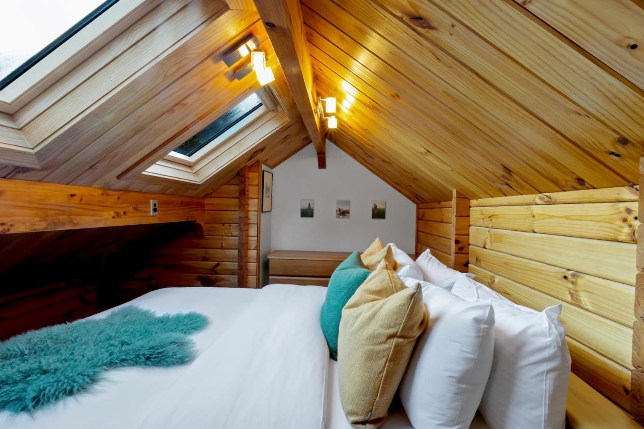Kereru Cottage, Cosy Log Cabin, Serene Lake & Mountain Views Queenstown Extérieur photo