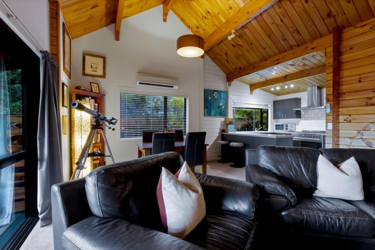 Kereru Cottage, Cosy Log Cabin, Serene Lake & Mountain Views Queenstown Extérieur photo